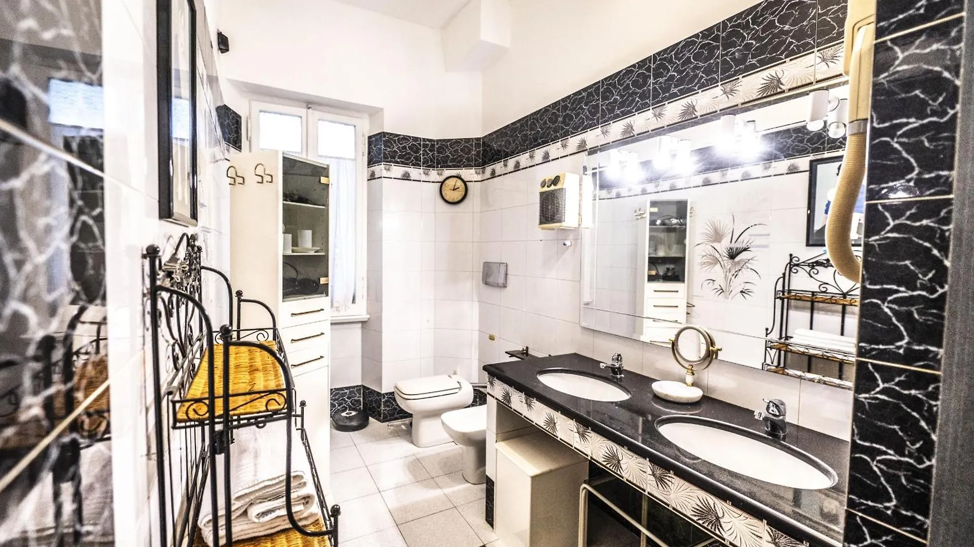 Trastevere 2 Bedroom Cozy Apartment Rzym
